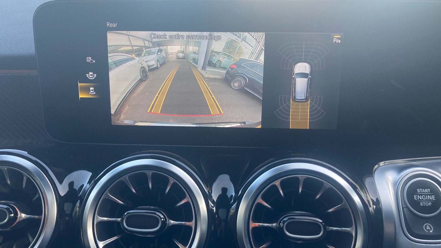 Used Mercedes-Benz GLB 2023 for sale - 76627903: Photo 37