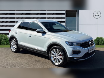Used Volkswagen T-Roc 2019 for sale - 77902920: Photo