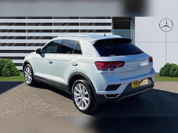Used Volkswagen T-Roc 2019 for sale - 77902920: Photo