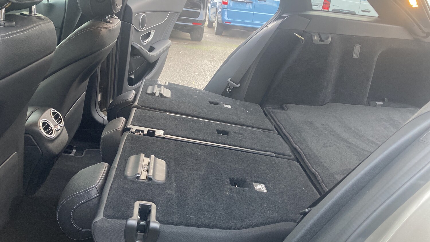 Used Mercedes-Benz C Class 2021 for sale - 76653141: Photo 37