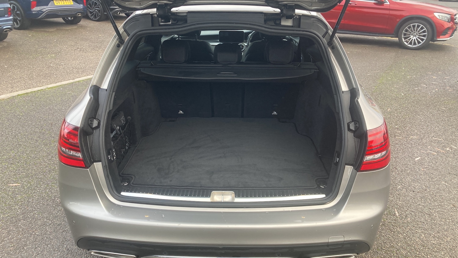 Used Mercedes-Benz C Class 2021 for sale - 76653141: Photo 4