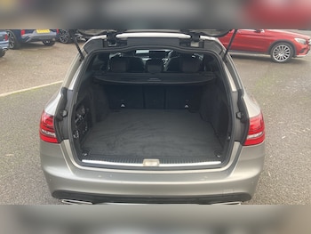 Used Mercedes-Benz C Class 2021 for sale - 76653141: Photo