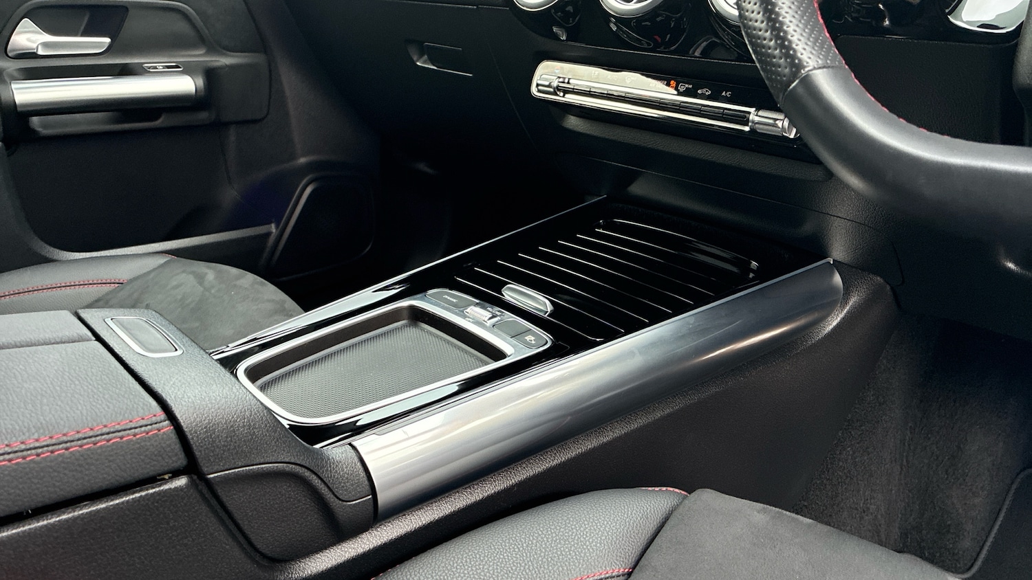 Used Mercedes-Benz GLA 2024 for sale - 77871976: Photo 13