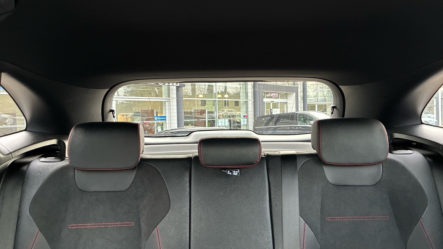 Used Mercedes-Benz GLA 2024 for sale - 77871976: Photo 15