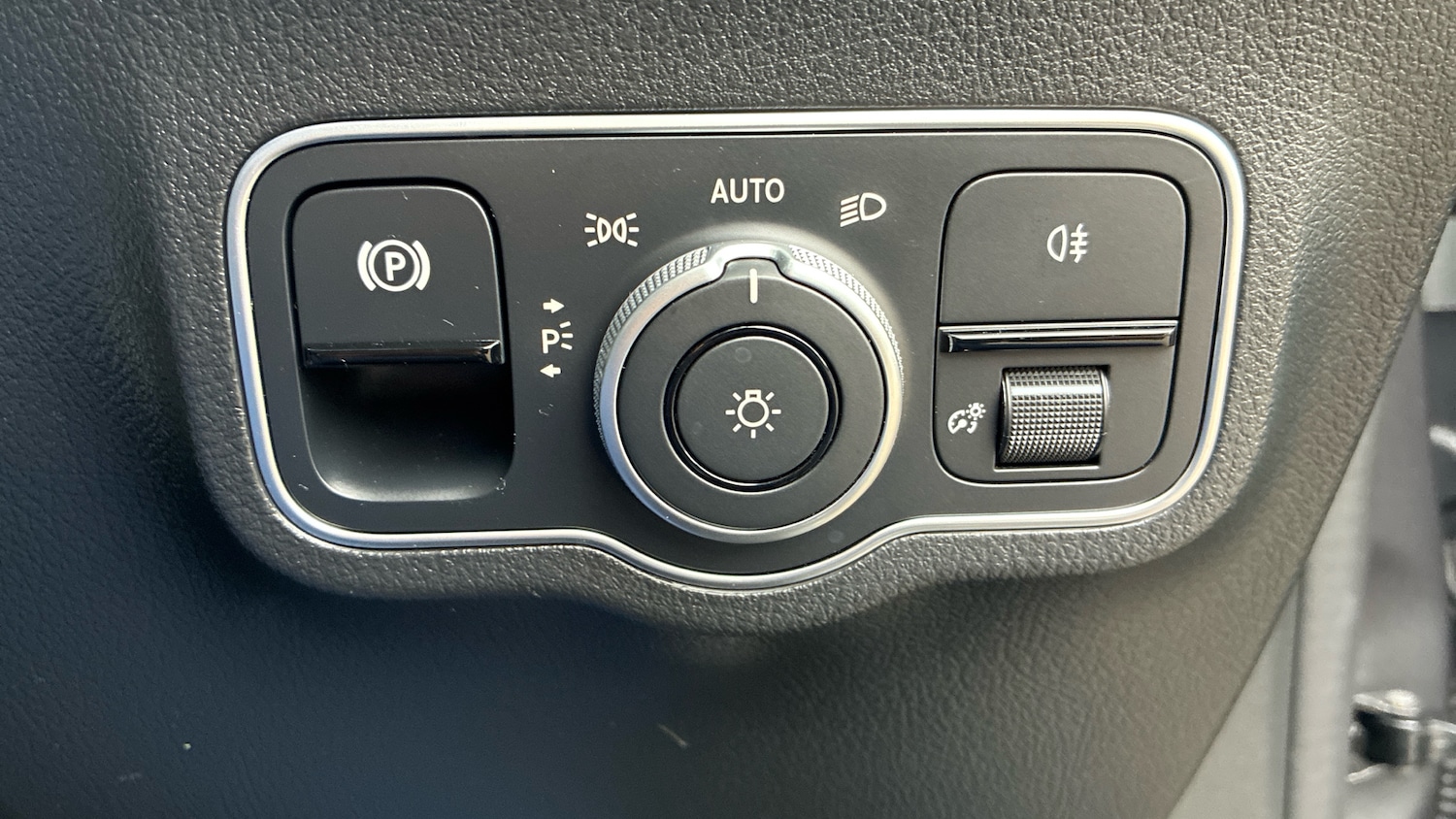 Used Mercedes-Benz GLA 2024 for sale - 77871976: Photo 31