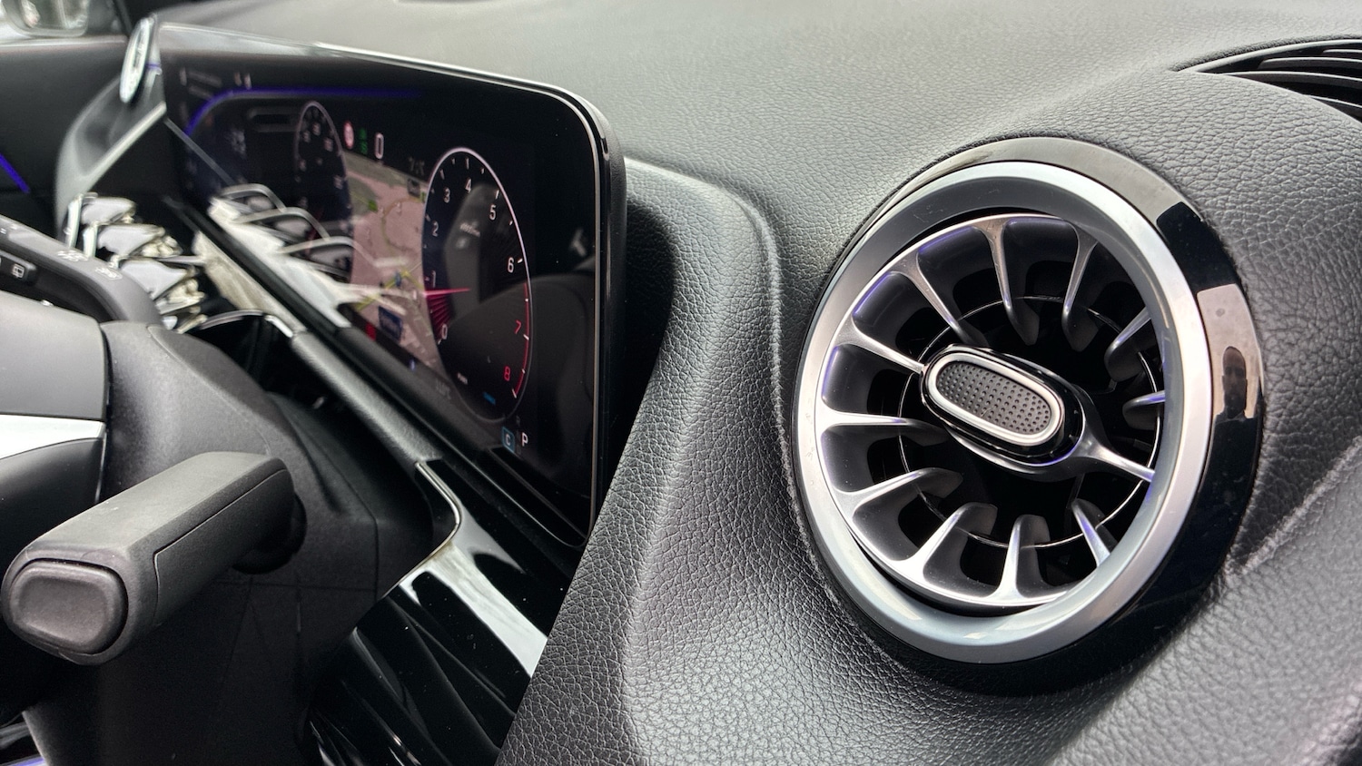 Used Mercedes-Benz GLA 2024 for sale - 77871976: Photo 43