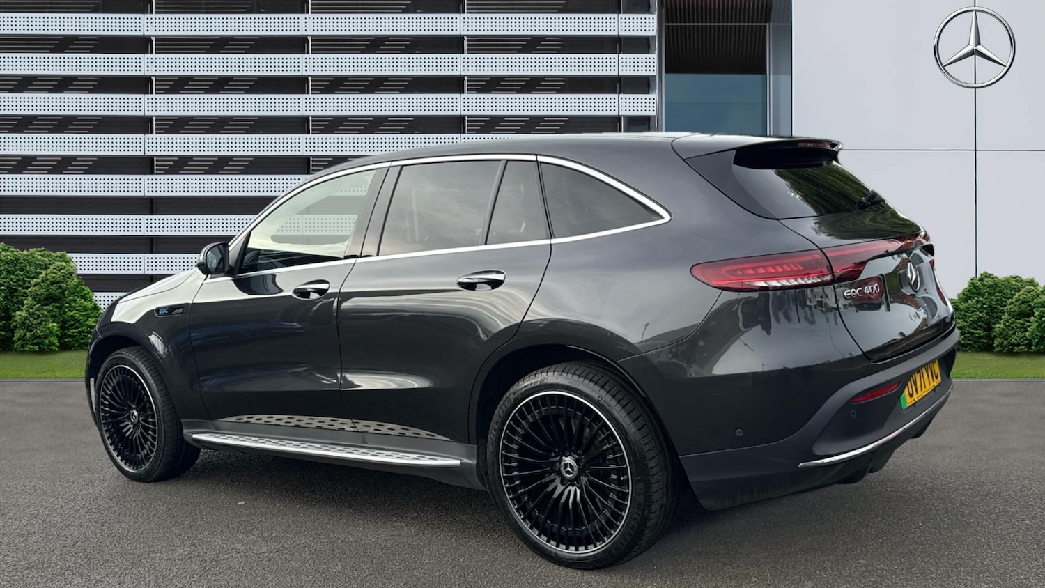 Used Mercedes-Benz EQC 2022 for sale - 76565368: Photo 2