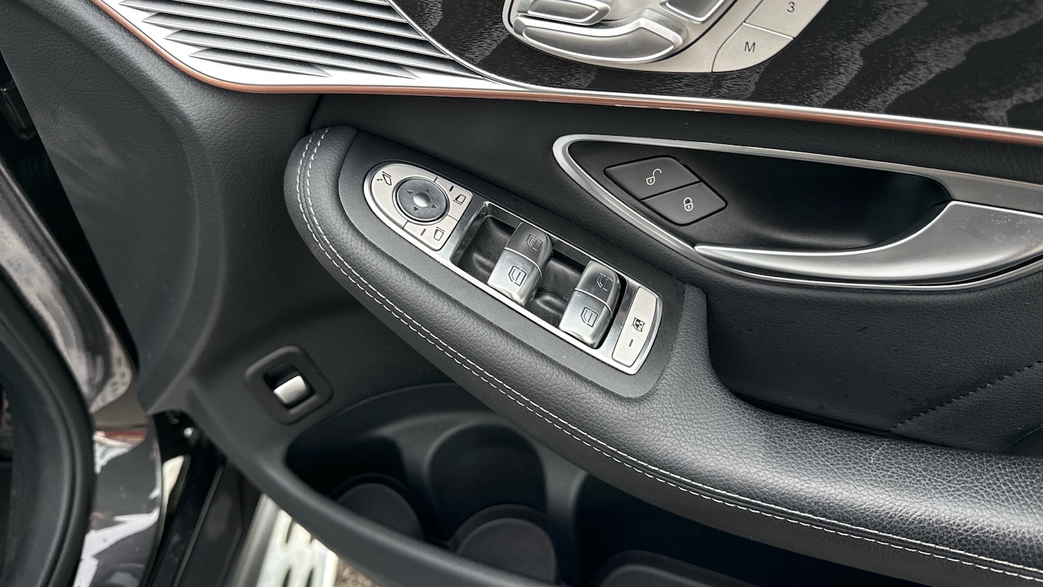 Used Mercedes-Benz EQC 2022 for sale - 76565368: Photo 32