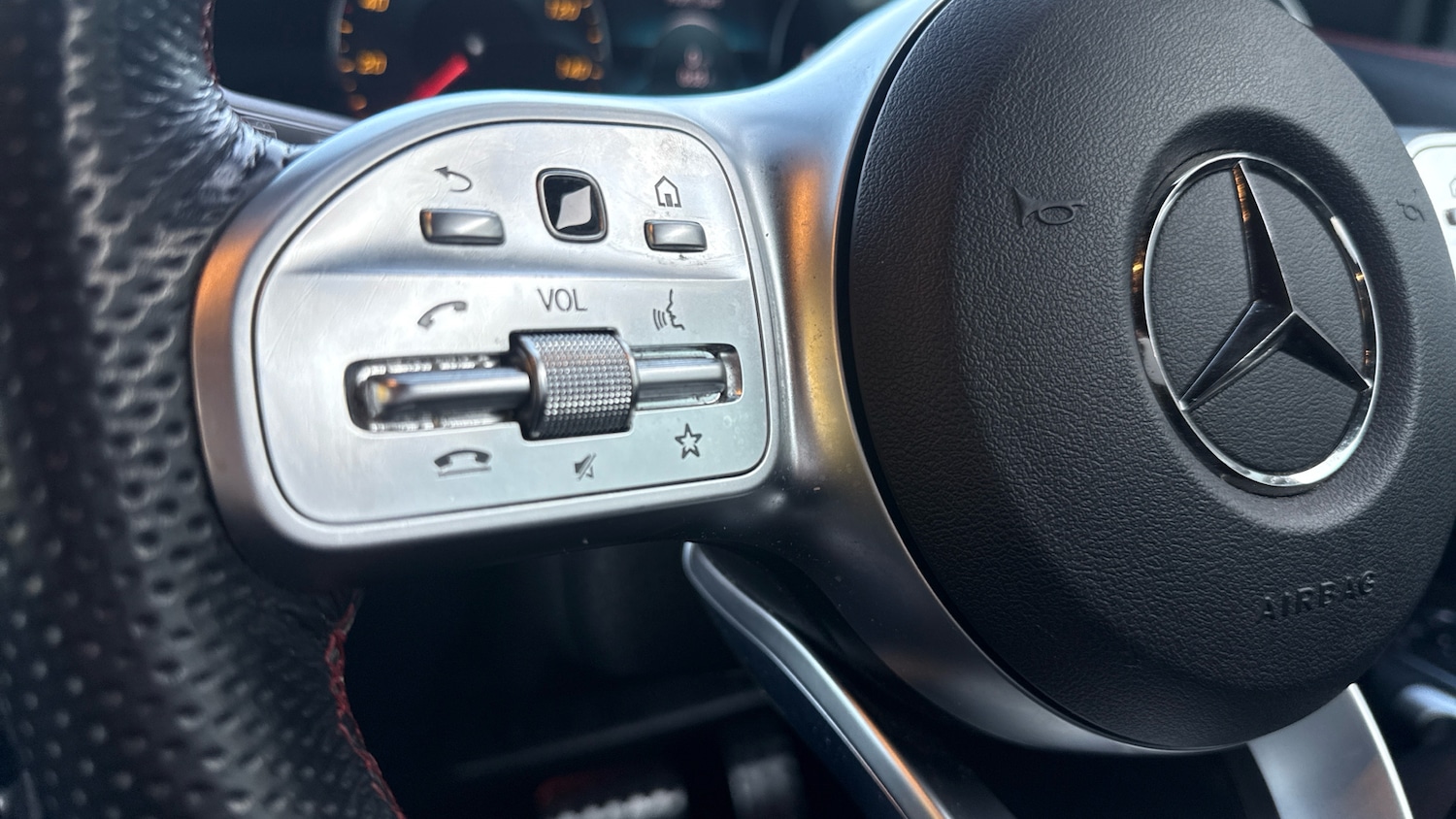 Used Mercedes-Benz GLB 2021 for sale - 76779261: Photo 30