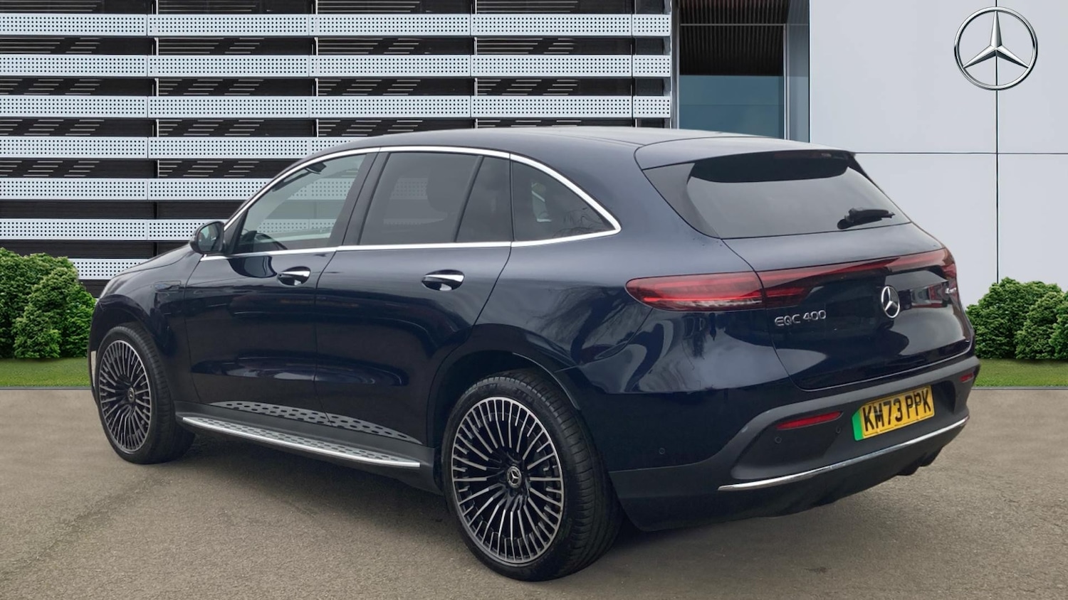 Used Mercedes-Benz EQC 2023 for sale - 77640015: Photo 2