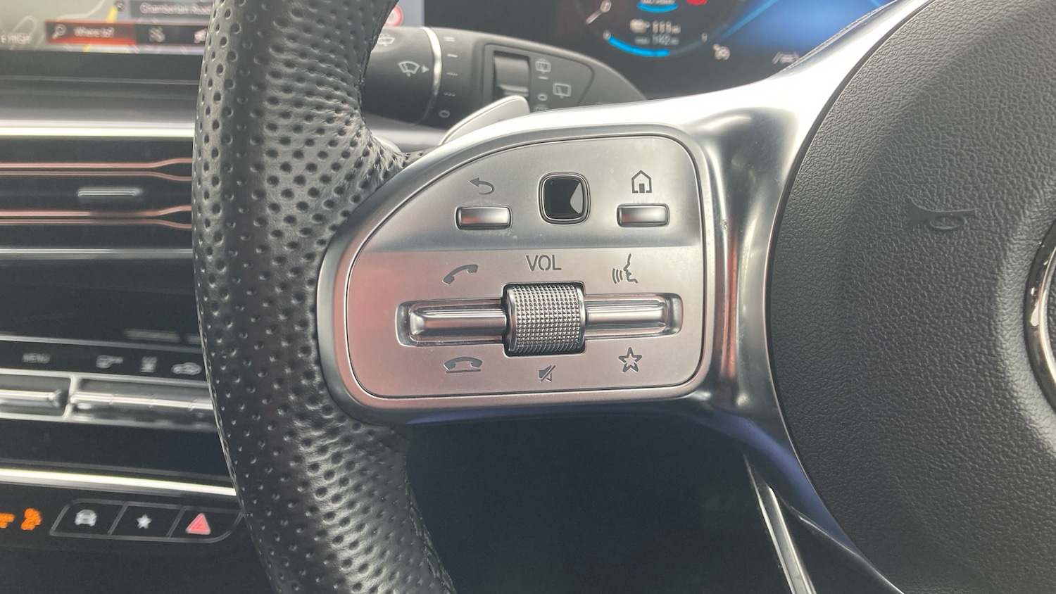 Used Mercedes-Benz EQC 2023 for sale - 77640015: Photo 21