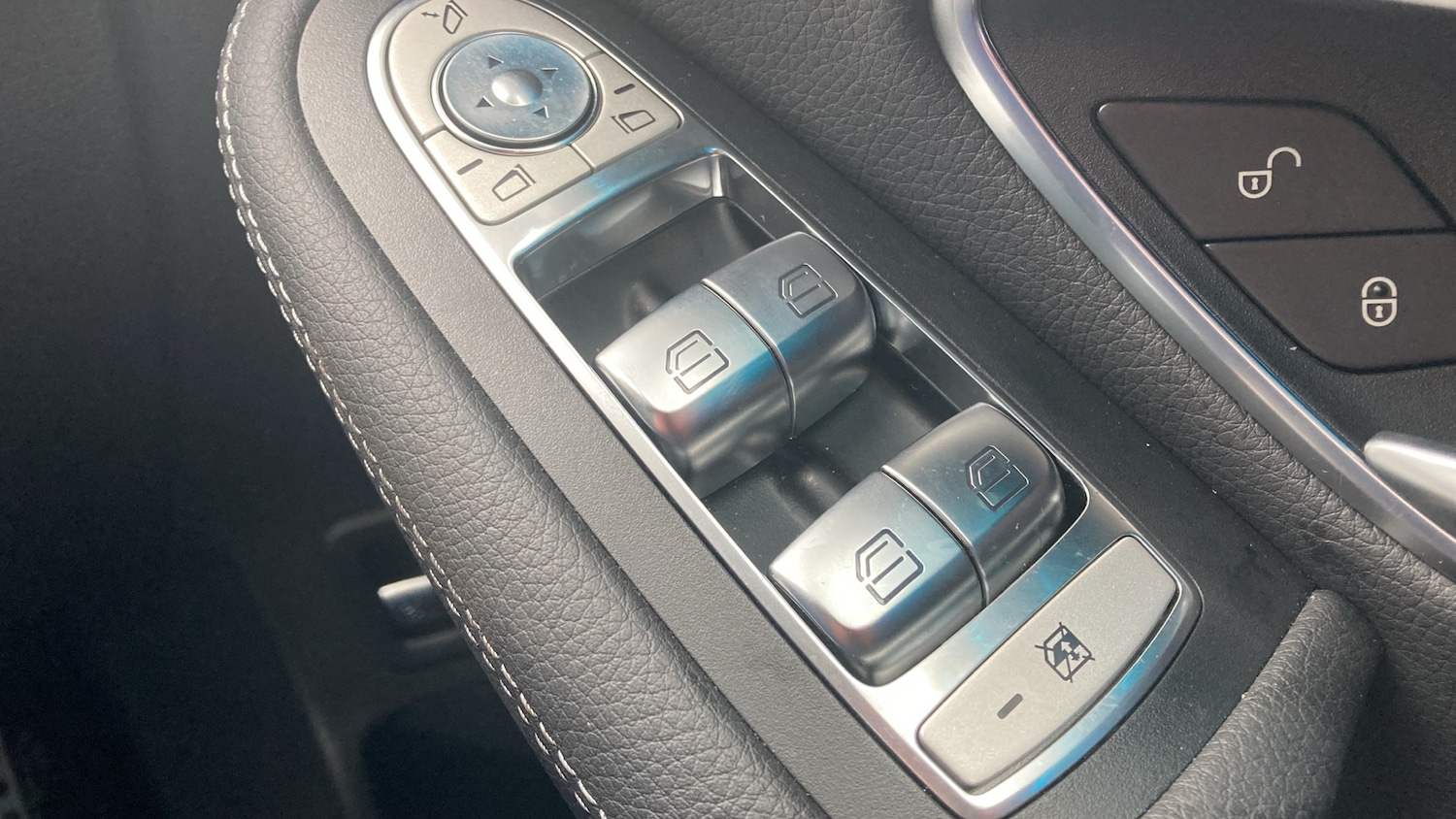 Used Mercedes-Benz EQC 2023 for sale - 77640015: Photo 26