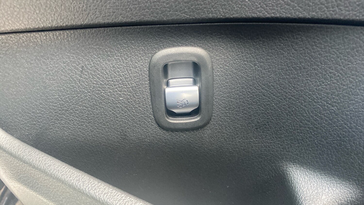 Used Mercedes-Benz C Class 2024 for sale - 76627811: Photo 30