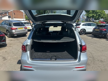Used Mercedes-Benz GLC 2022 for sale - 78540636: Photo