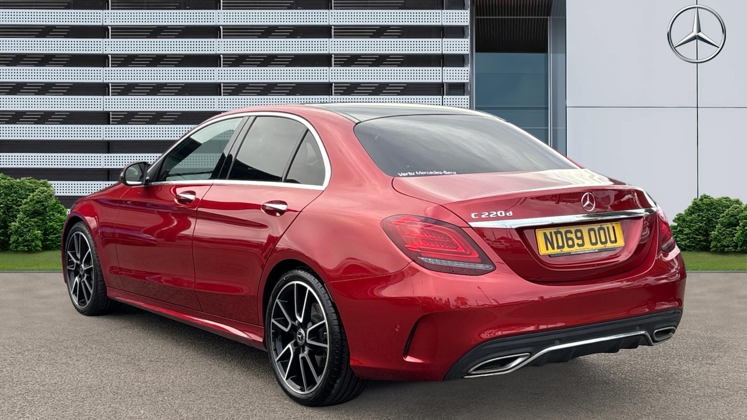 Used Mercedes-Benz C Class 2019 for sale - 76196406: Photo 2