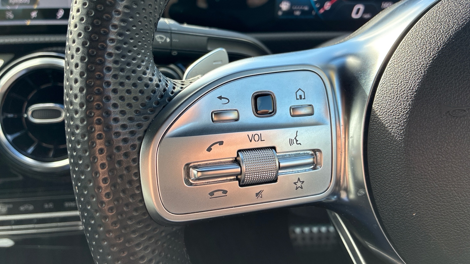 Used Mercedes-Benz CLA 2022 for sale - 77917118: Photo 21