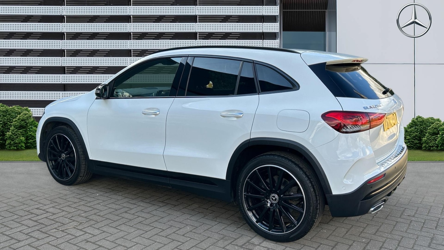 Used Mercedes-Benz GLA 2023 for sale - 77847640: Photo 2
