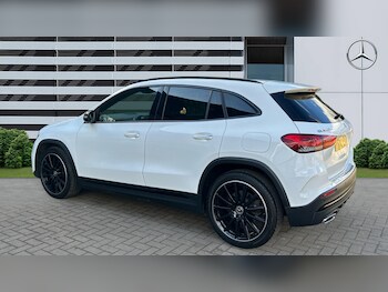Used Mercedes-Benz GLA 2023 for sale - 77847640: Photo