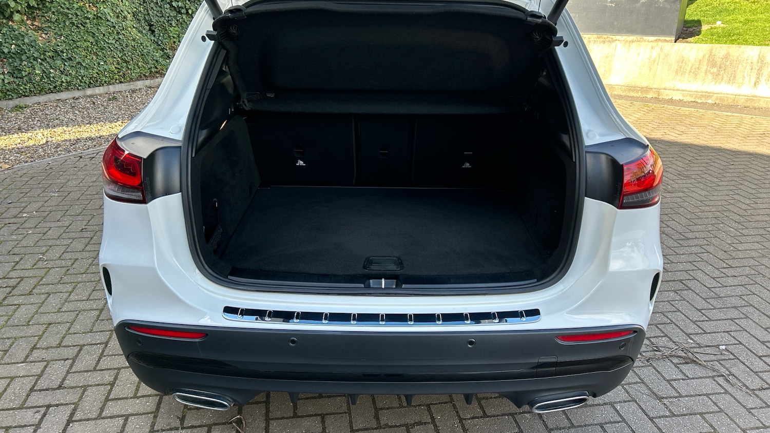 Used Mercedes-Benz GLA 2023 for sale - 77847640: Photo 4