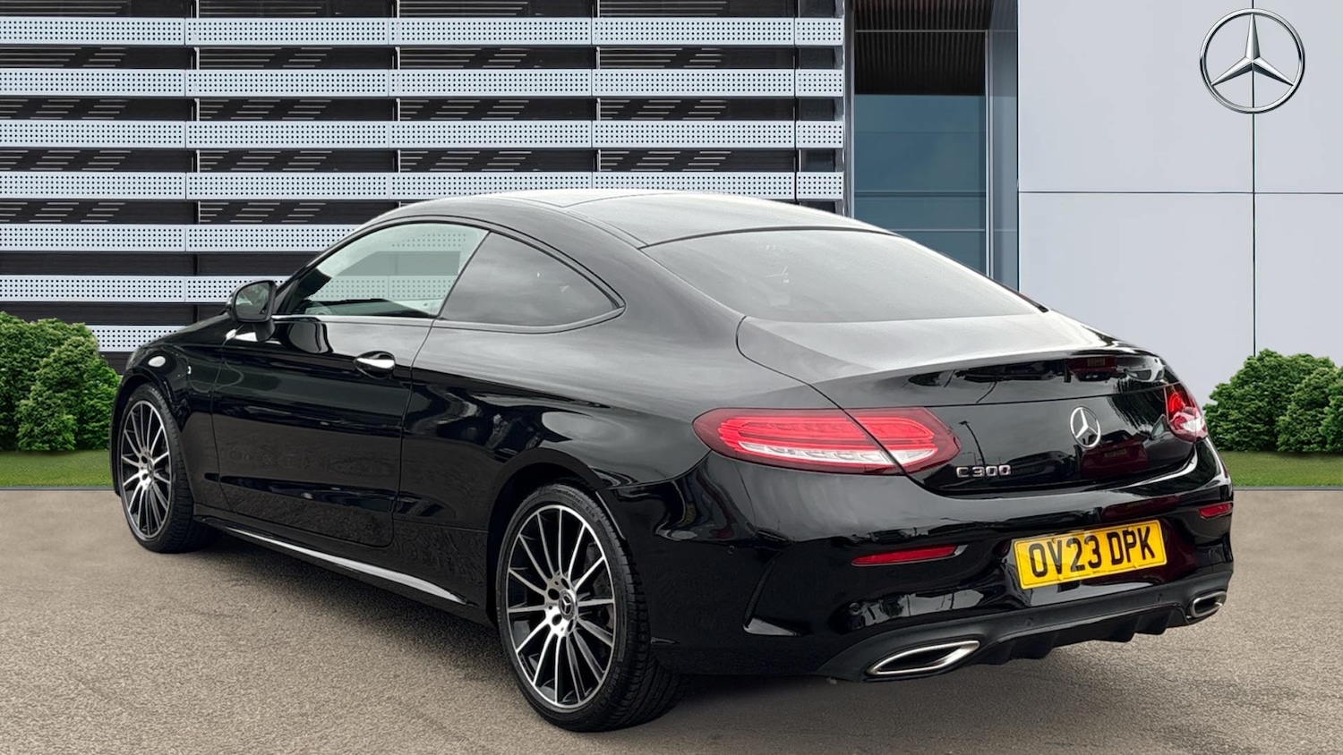 Used Mercedes-Benz C Class 2023 for sale - 76640045: Photo 2