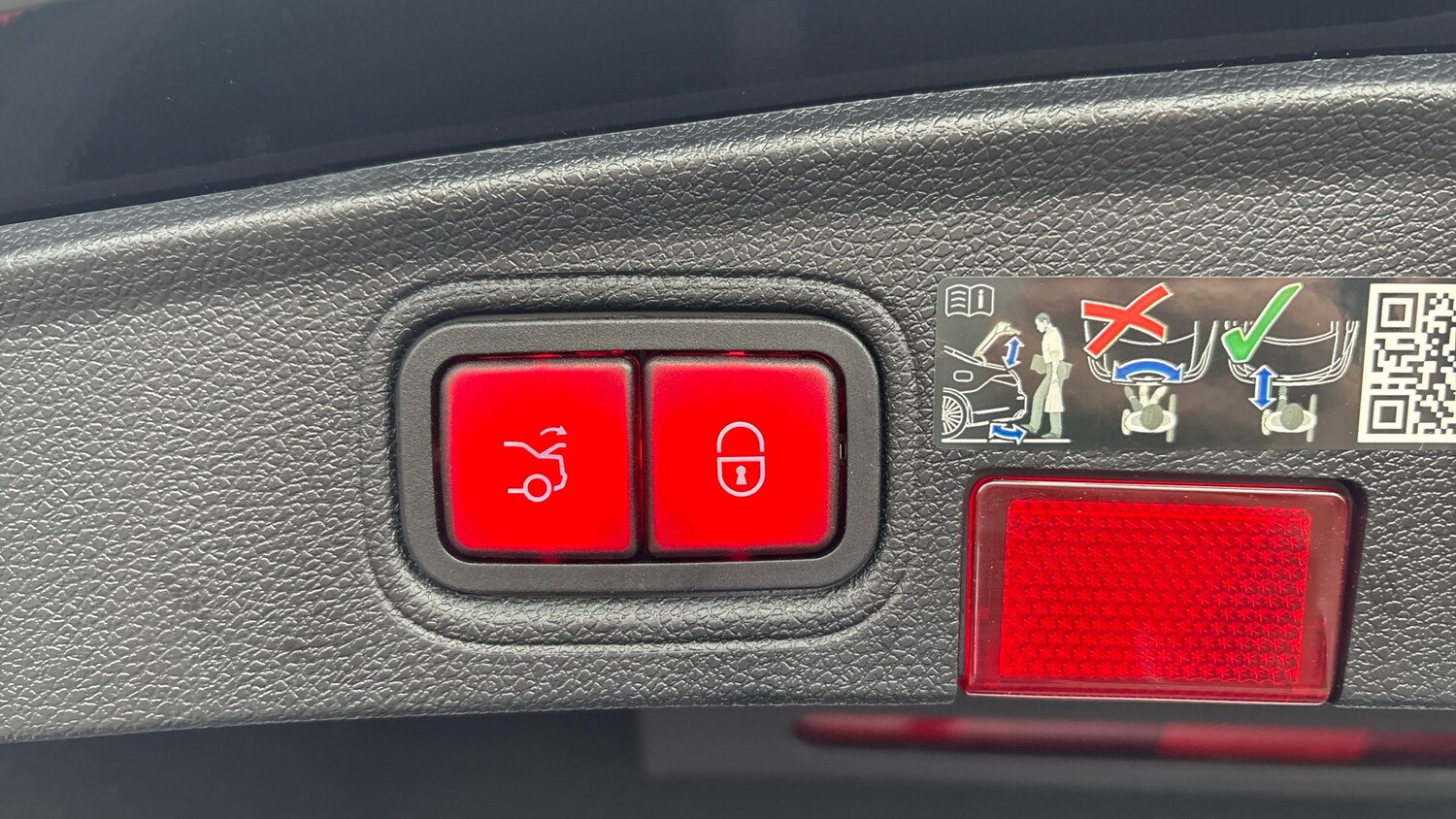 Used Mercedes-Benz C Class 2023 for sale - 76640045: Photo 21