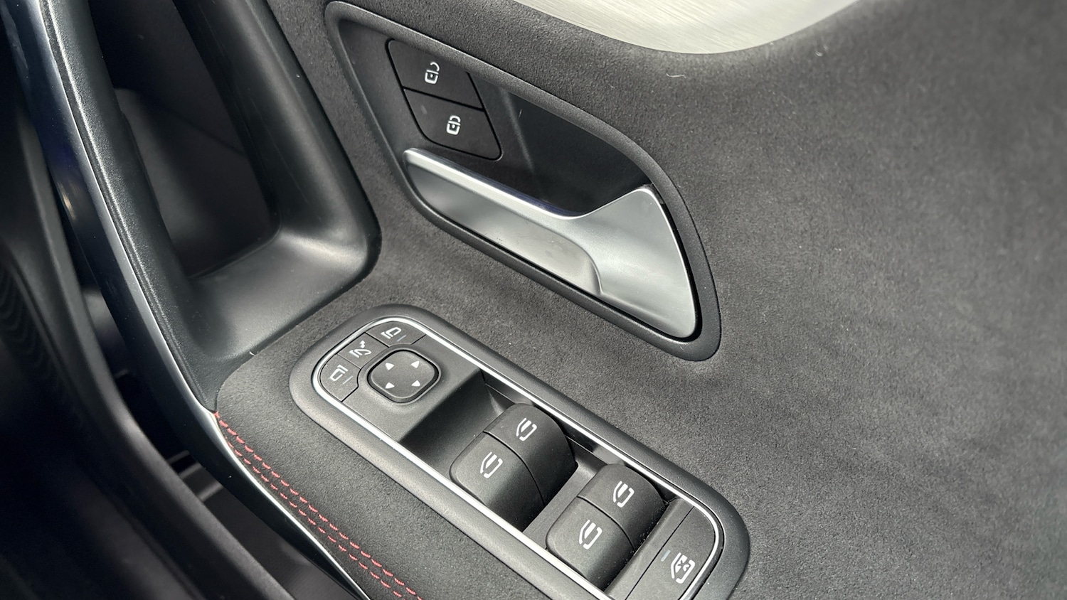 Used Mercedes-Benz CLA 2025 for sale - 76362851: Photo 32