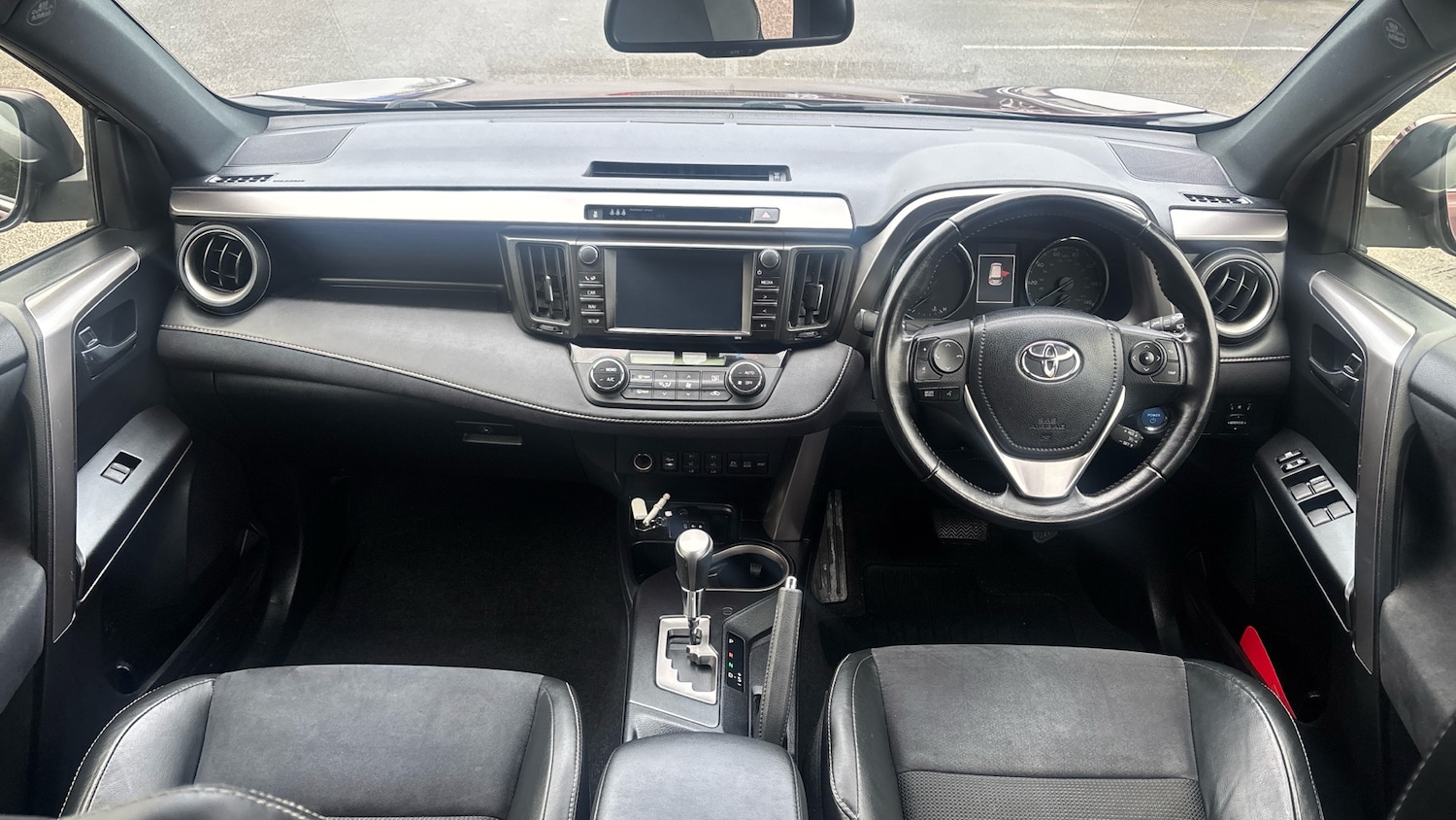 Used Toyota RAV4 2016 for sale - 77116415: Photo 10