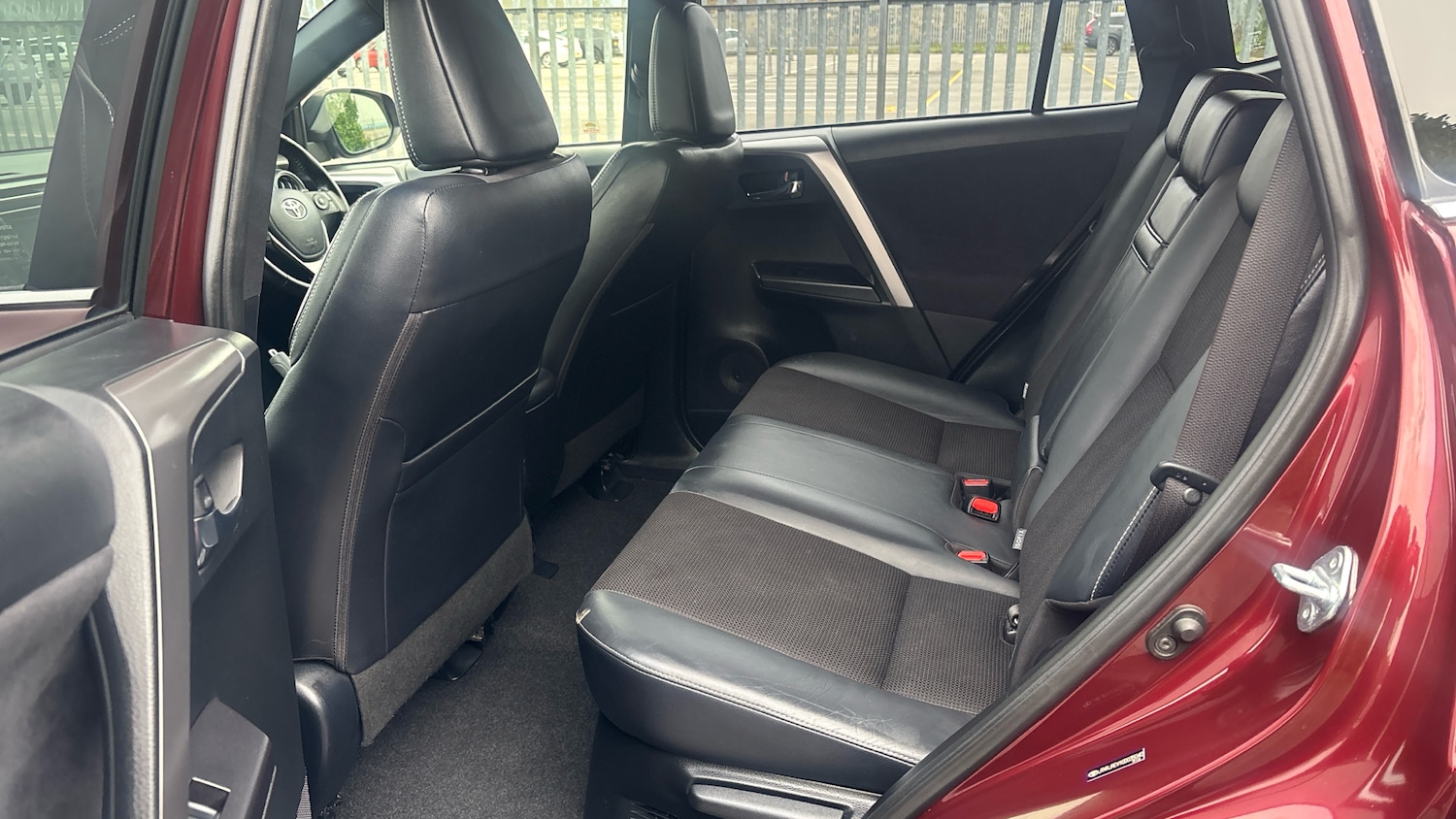 Used Toyota RAV4 2016 for sale - 77116415: Photo 16