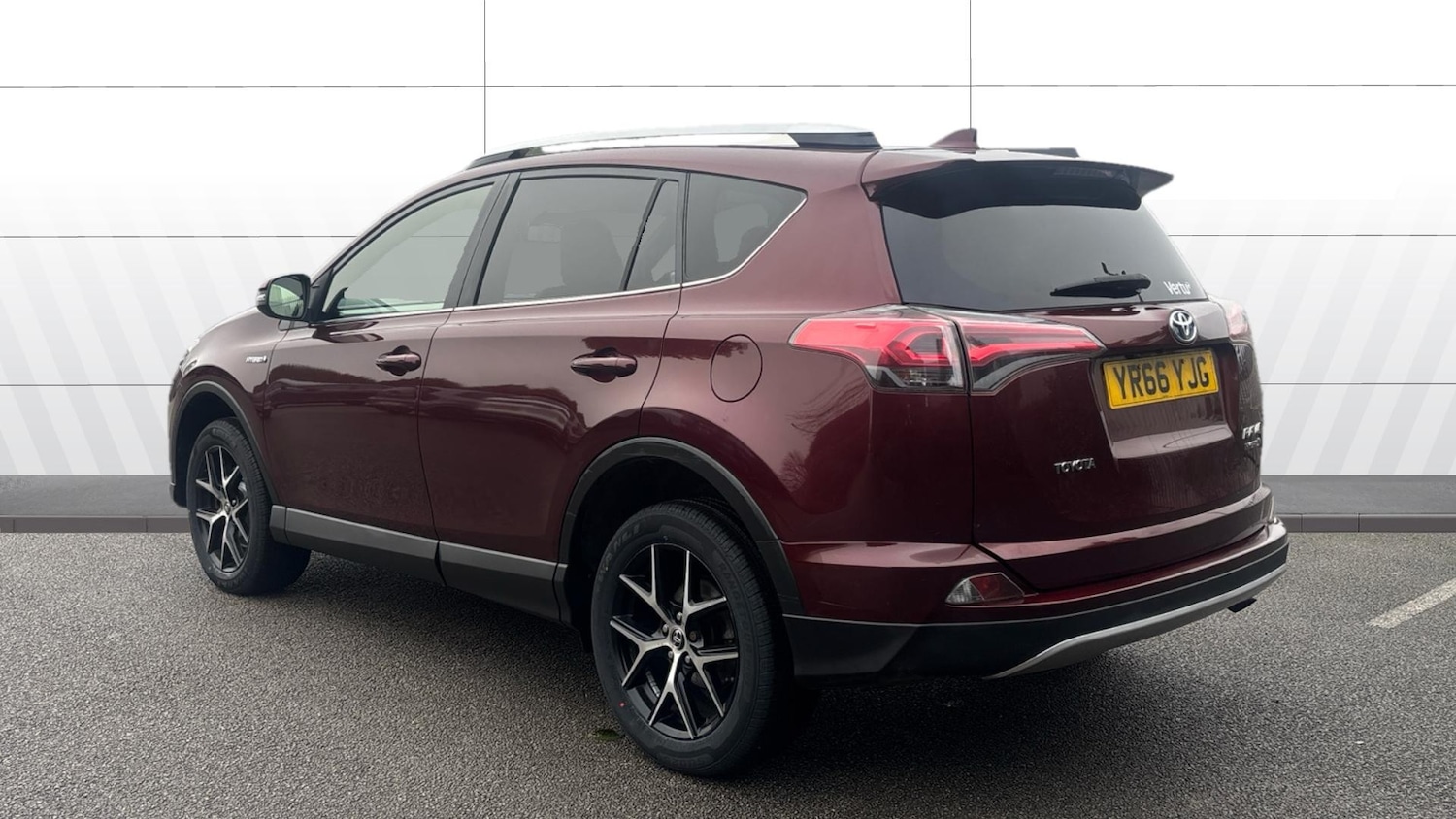 Used Toyota RAV4 2016 for sale - 77116415: Photo 2