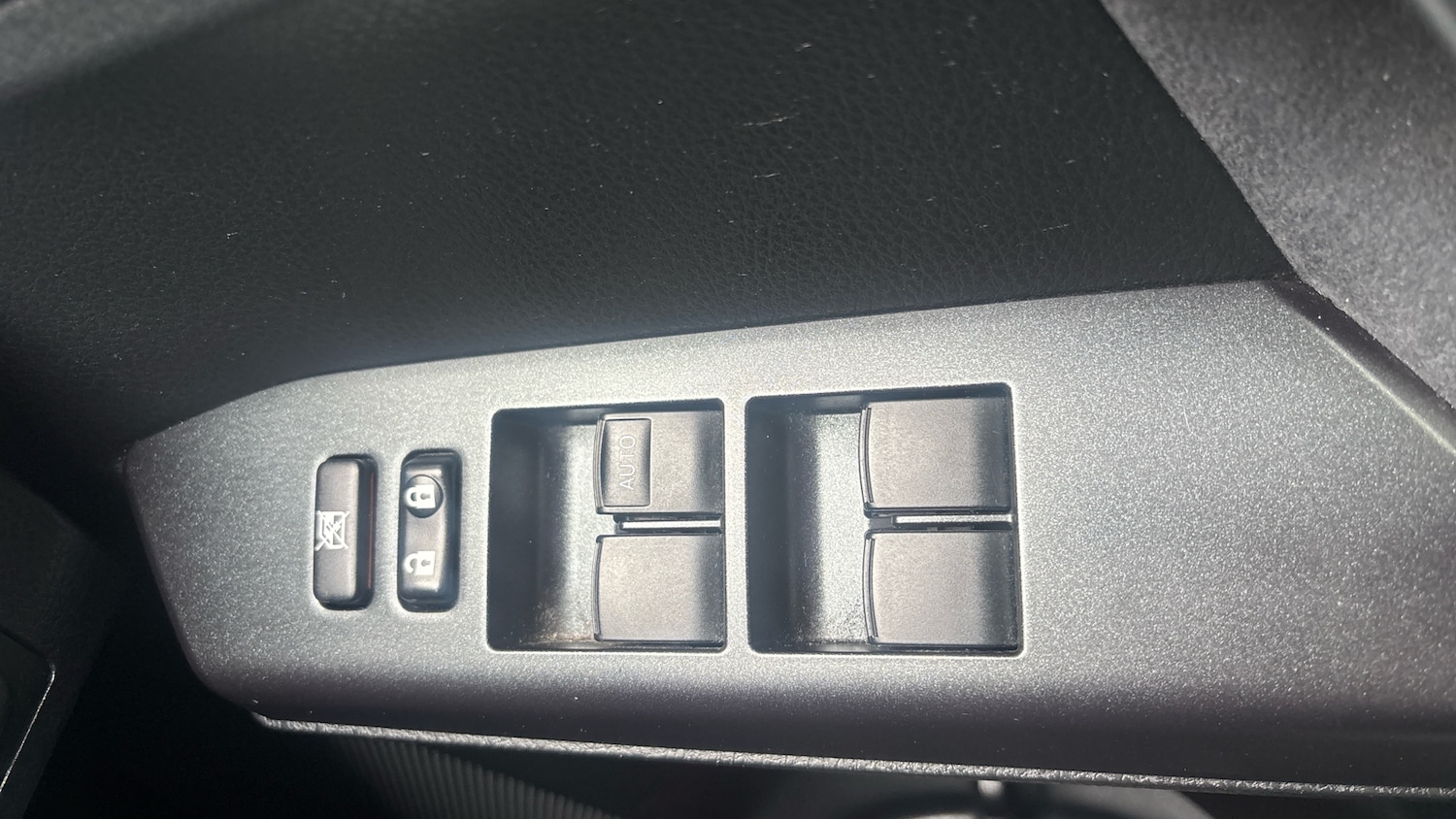 Used Toyota RAV4 2016 for sale - 77116415: Photo 31