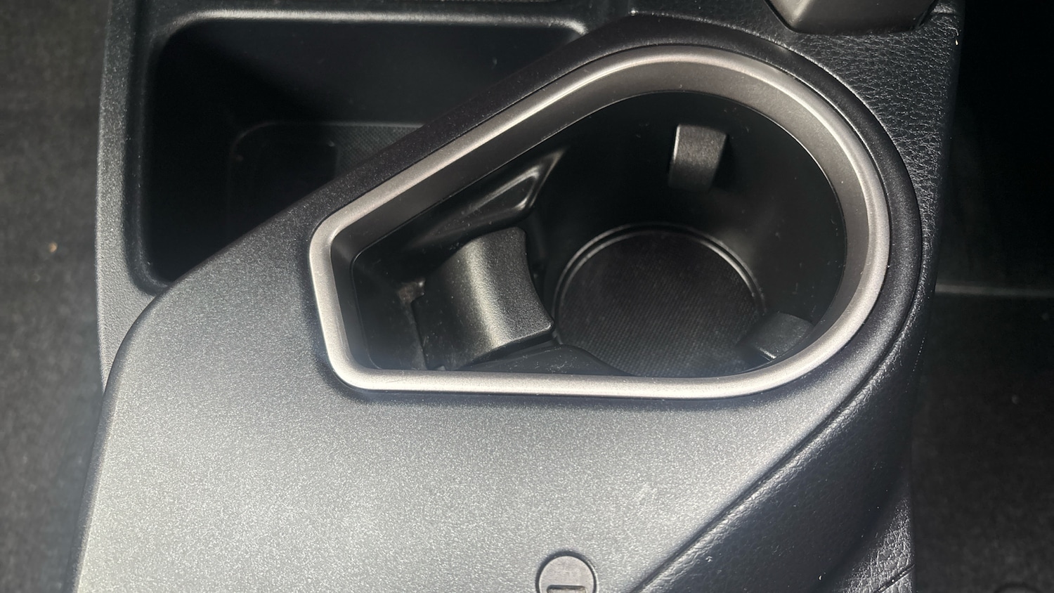 Used Toyota RAV4 2016 for sale - 77116415: Photo 34