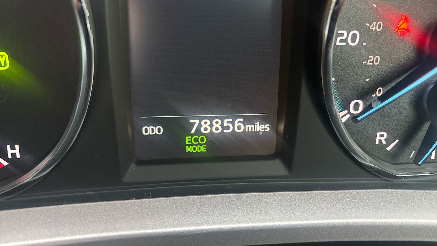 Used Toyota RAV4 2016 for sale - 77116415: Photo 38