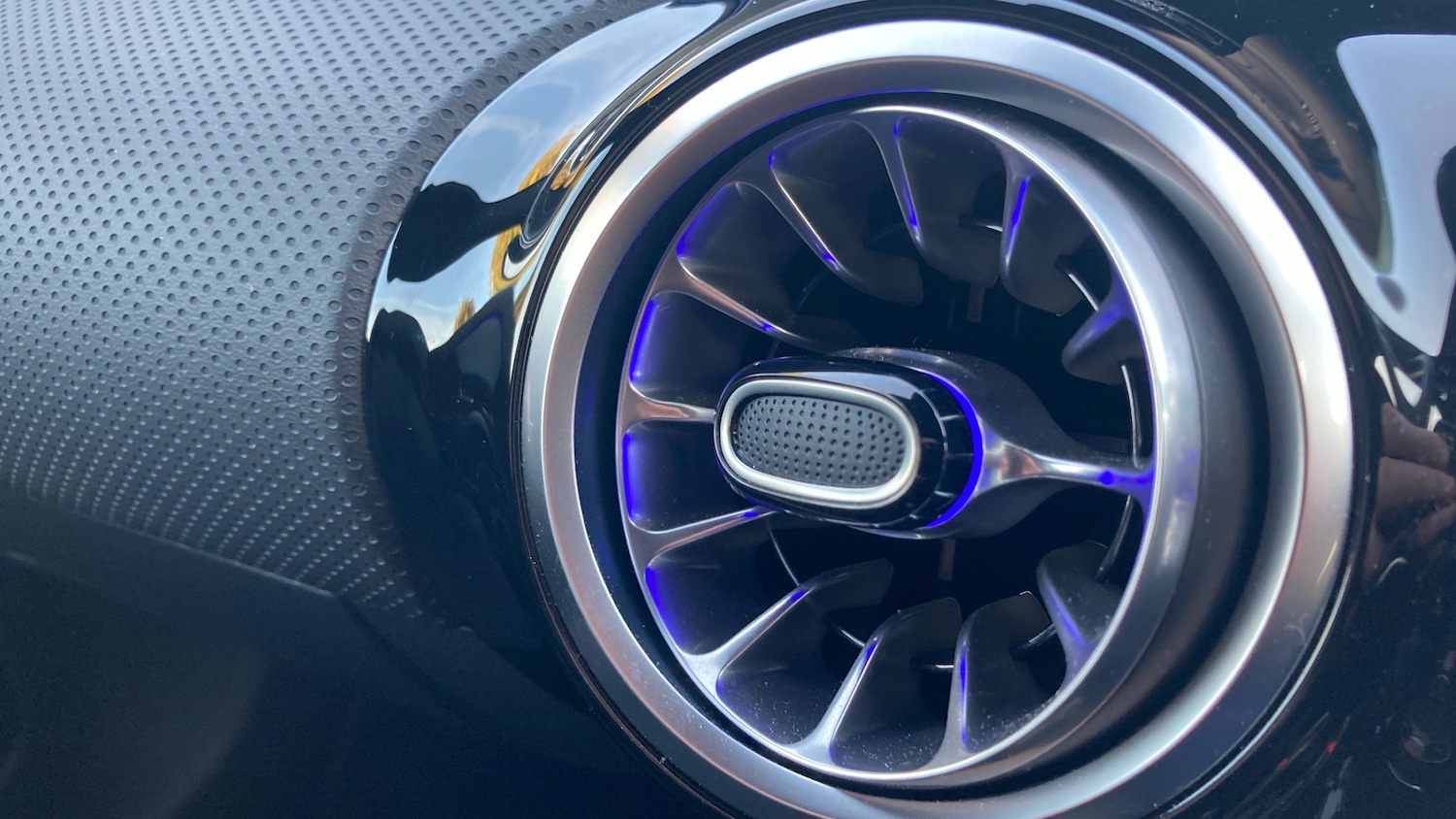 Used Mercedes-Benz CLA 2024 for sale - 76859062: Photo 28