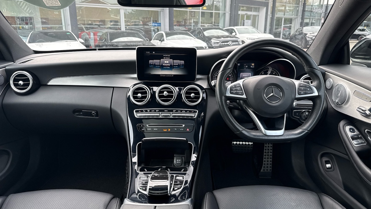 Used Mercedes-Benz C Class 2017 for sale - 76734965: Photo 10