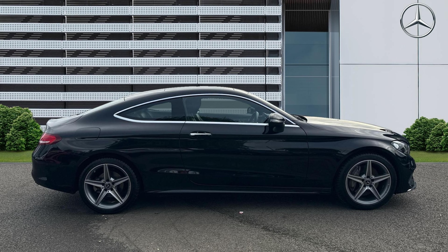 Used Mercedes-Benz C Class 2017 for sale - 76734965: Photo 5