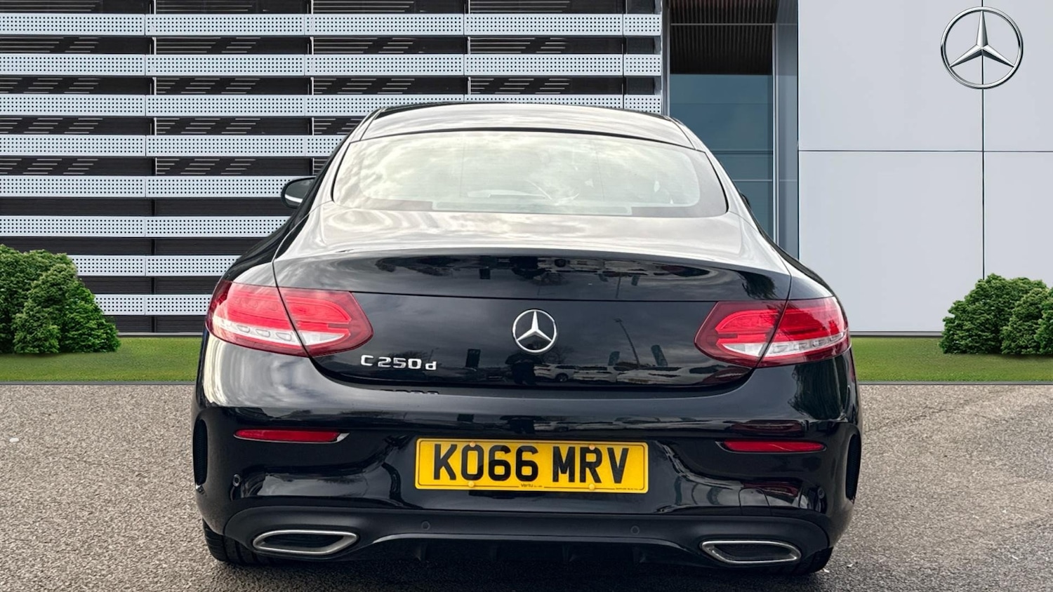 Used Mercedes-Benz C Class 2017 for sale - 76734965: Photo 6