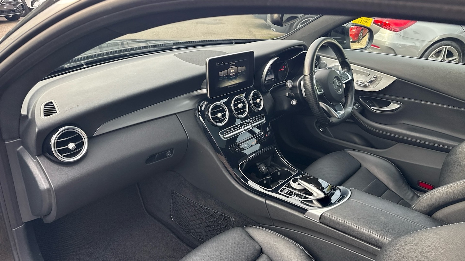 Used Mercedes-Benz C Class 2017 for sale - 76734965: Photo 9