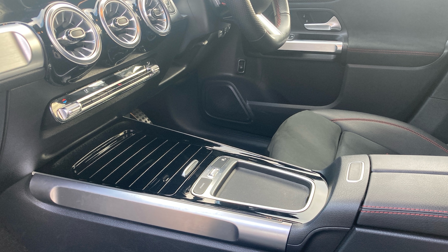 Used Mercedes-Benz GLB 2025 for sale - 76881477: Photo 13