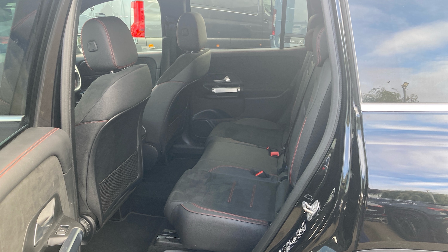 Used Mercedes-Benz GLB 2025 for sale - 76881477: Photo 16