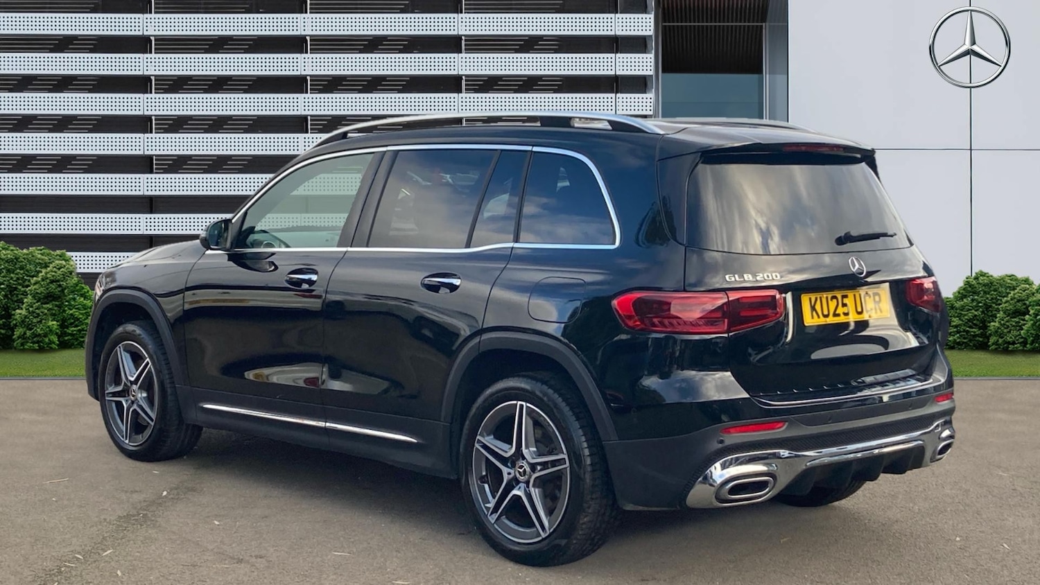 Used Mercedes-Benz GLB 2025 for sale - 76881477: Photo 2