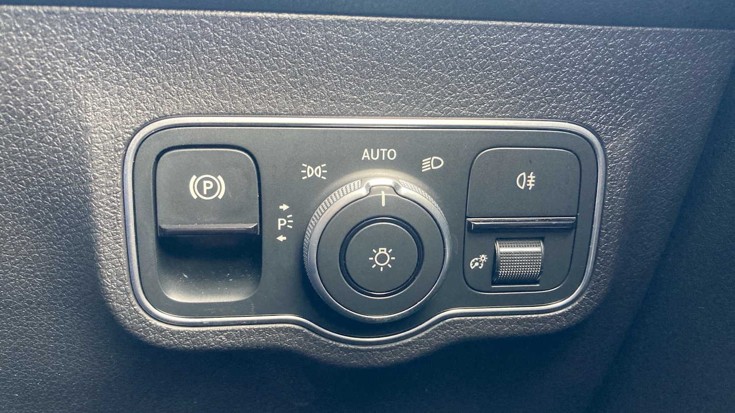 Used Mercedes-Benz GLB 2025 for sale - 76881477: Photo 25