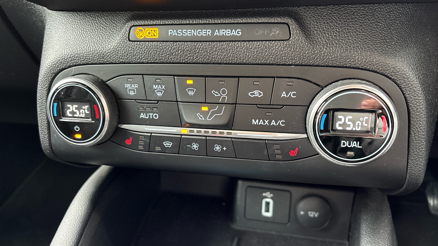 Used Ford Focus 2020 for sale - 76368926: Photo 21