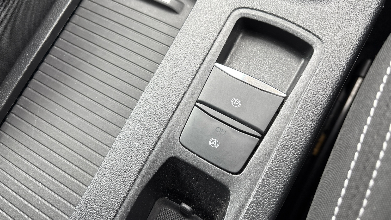 Used Ford Focus 2020 for sale - 76368926: Photo 25