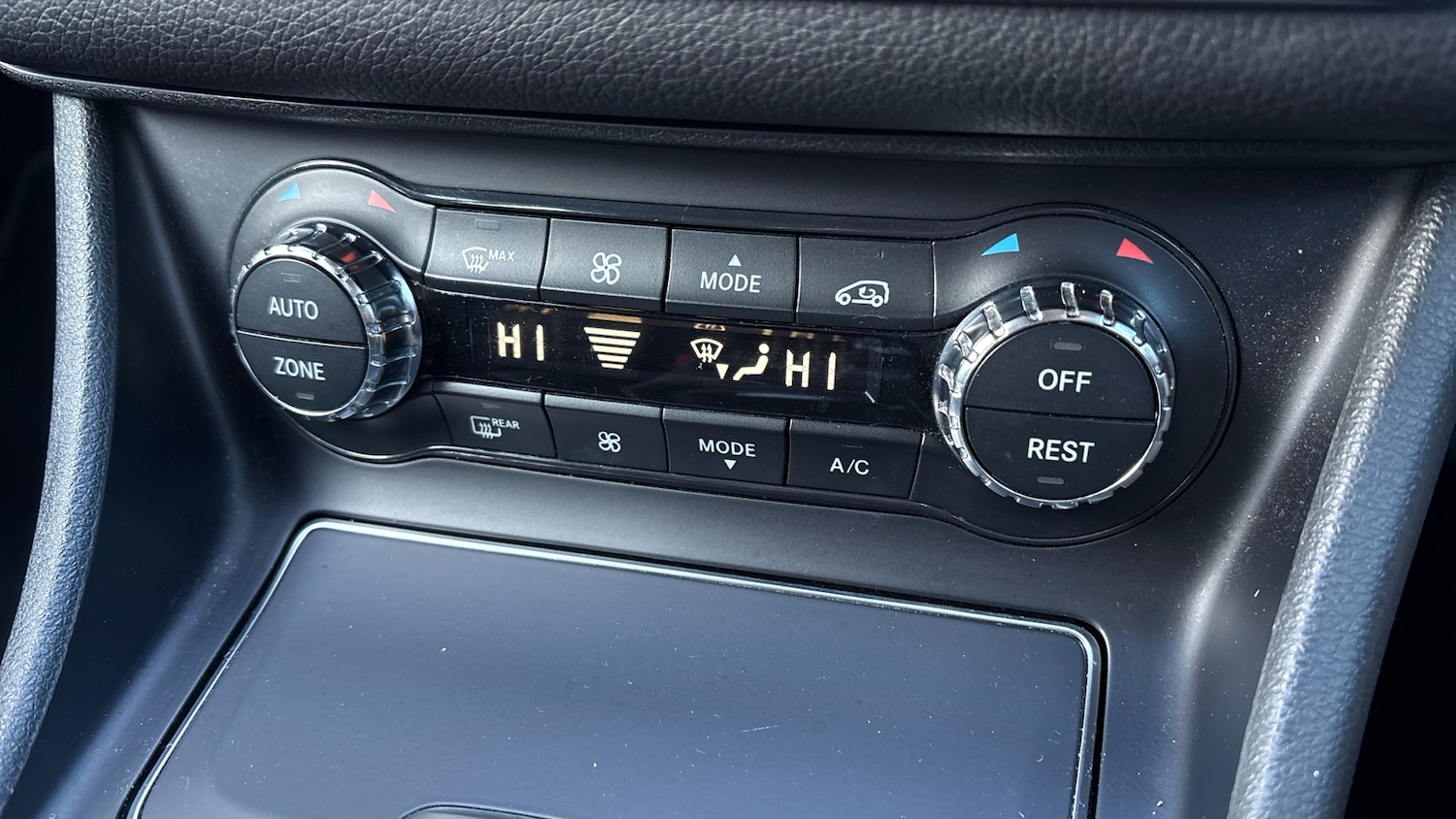 Used Mercedes-Benz GLA 2018 for sale - 76362850: Photo 22