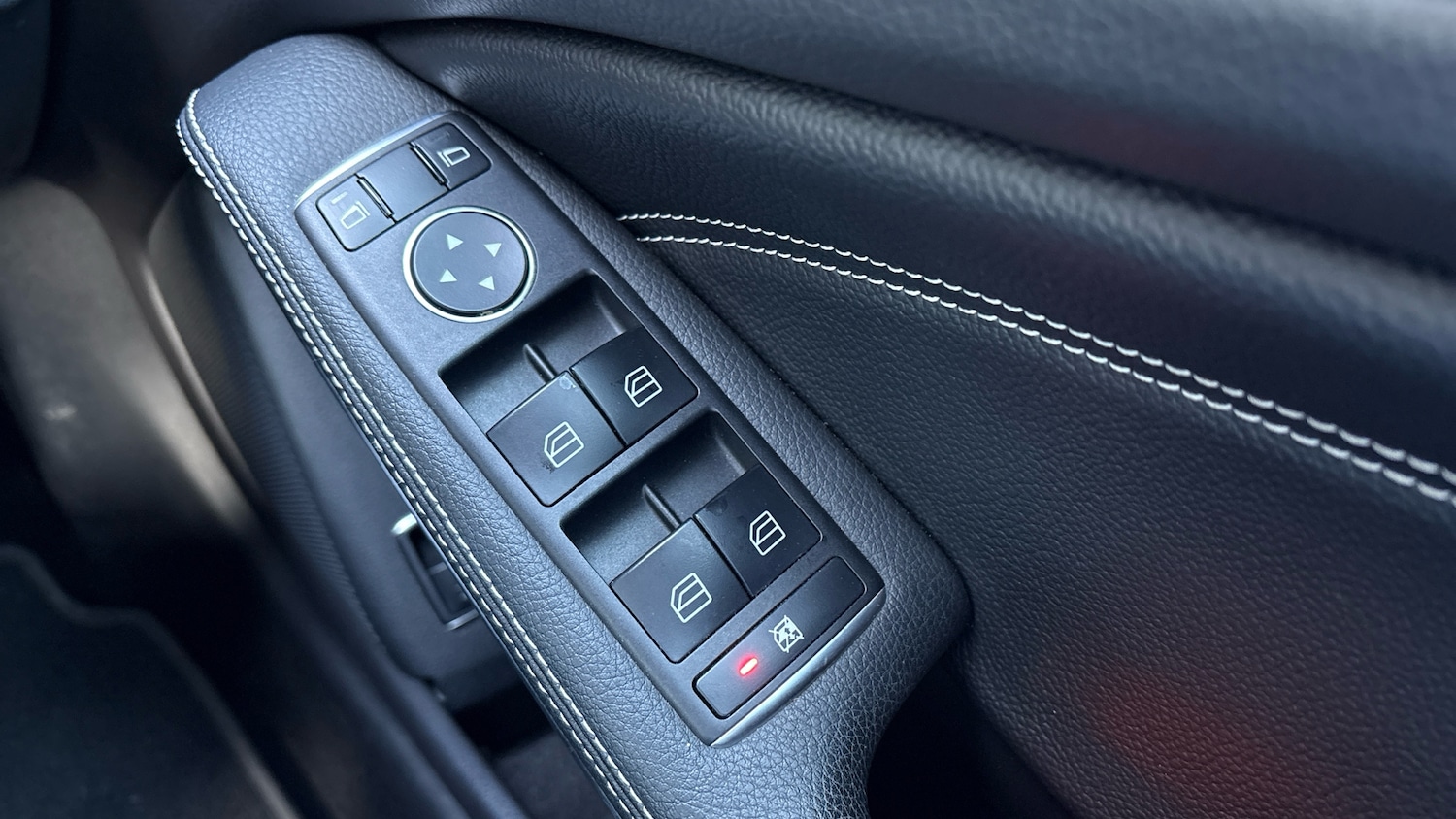 Used Mercedes-Benz GLA 2018 for sale - 76362850: Photo 26