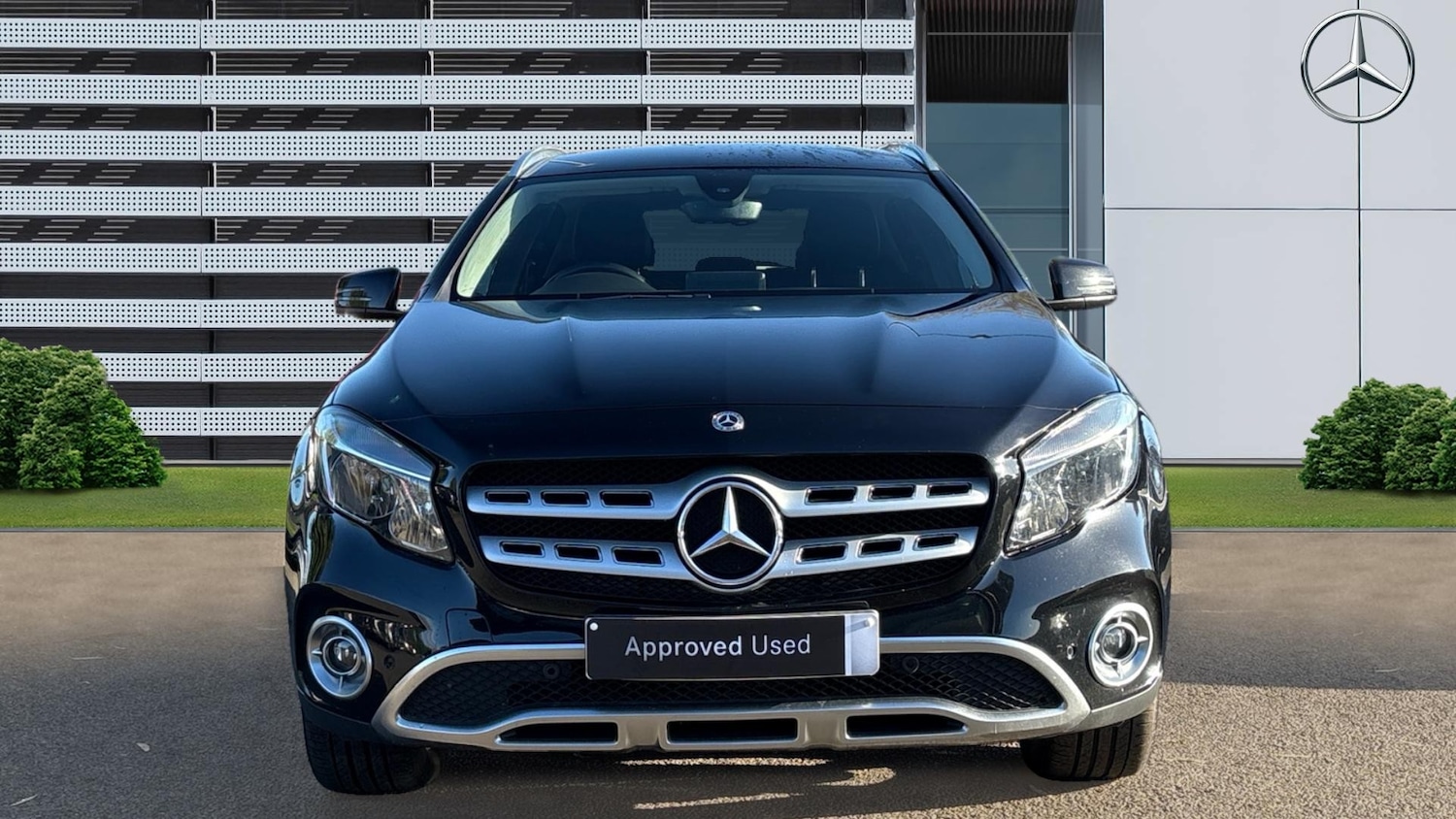 Used Mercedes-Benz GLA 2018 for sale - 76362850: Photo 3