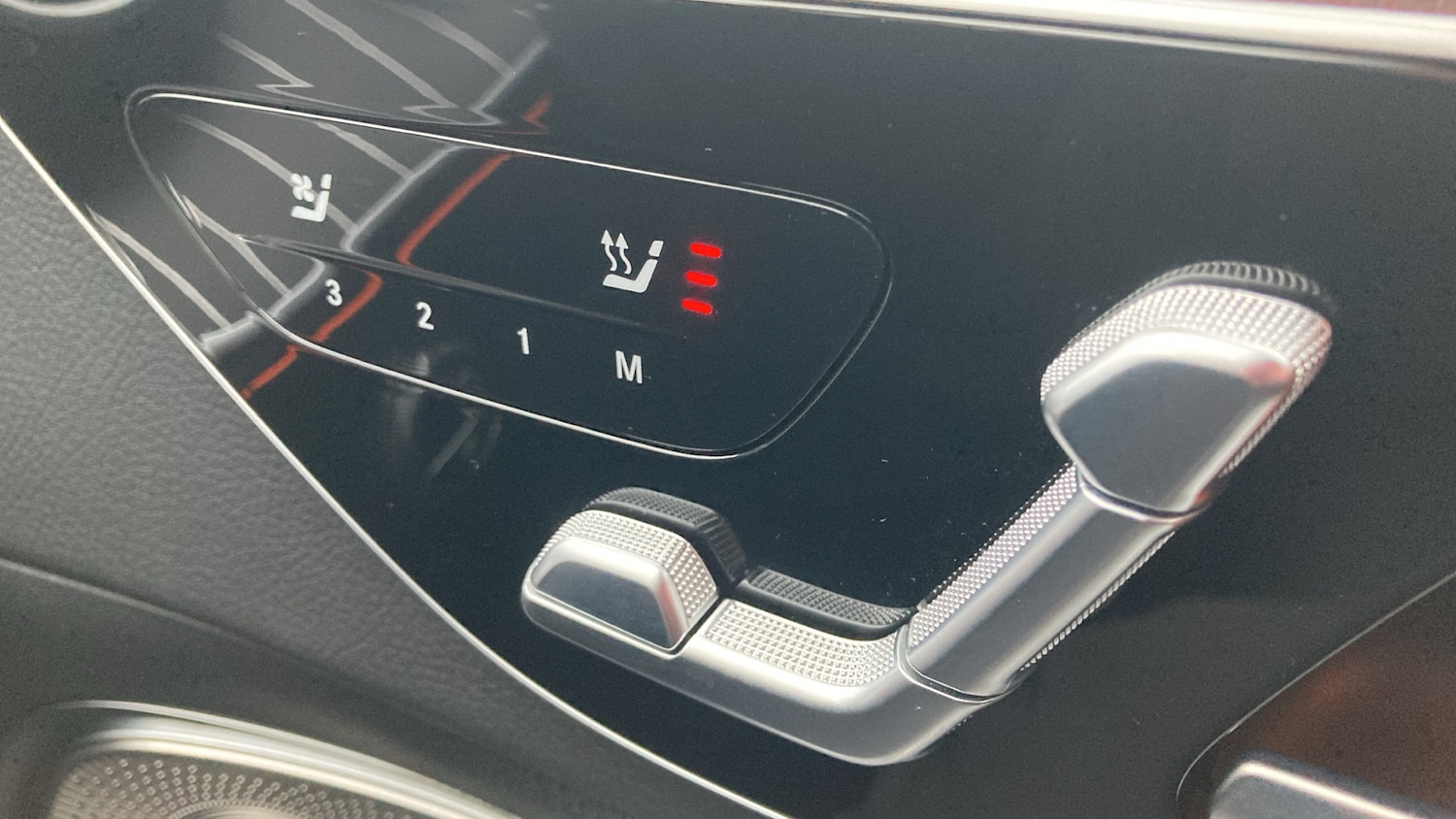 Used Mercedes-Benz C Class 2025 for sale - 77046182: Photo 24