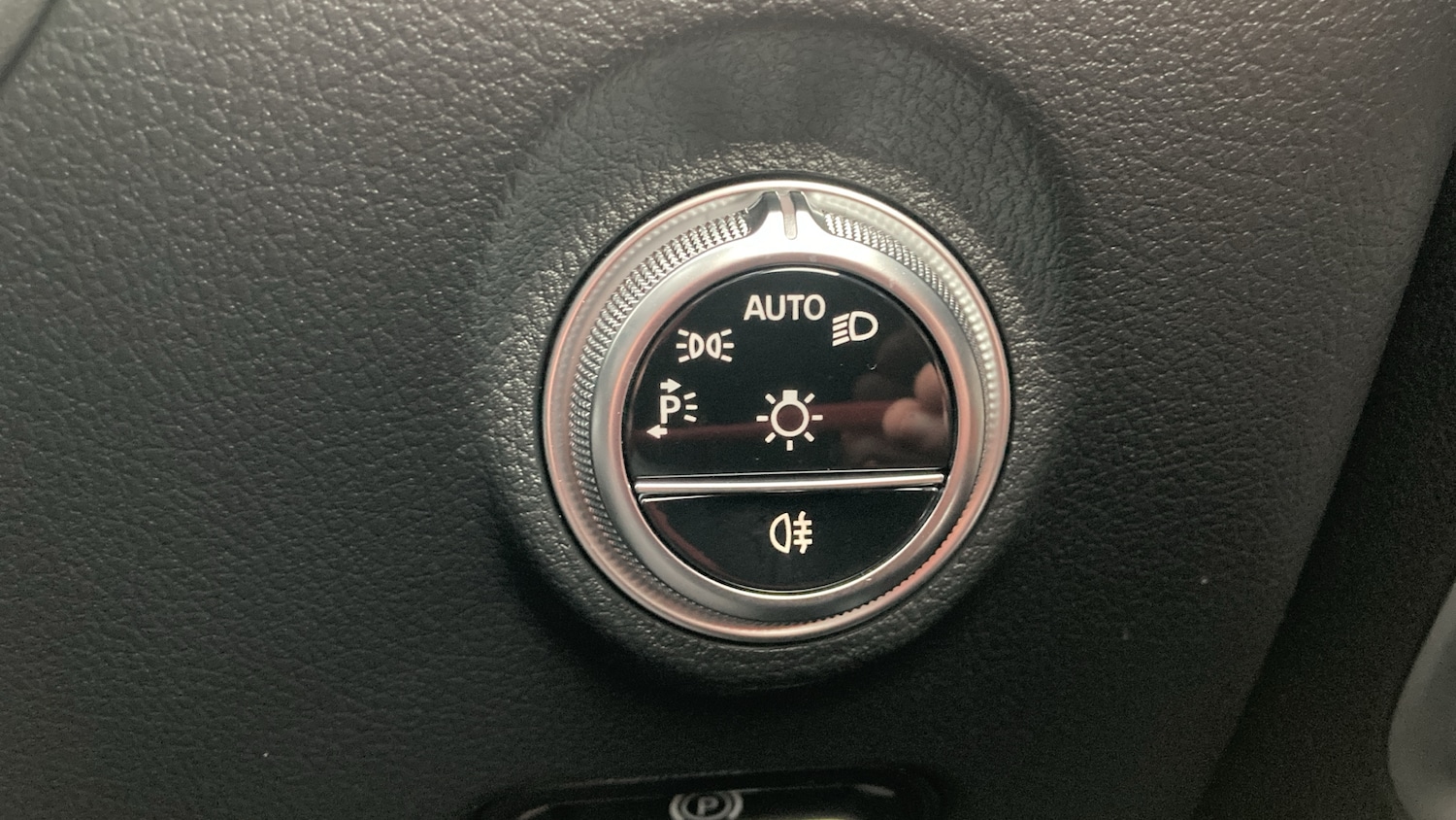 Used Mercedes-Benz C Class 2025 for sale - 77046182: Photo 26