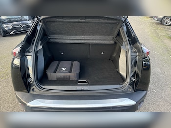 Used Peugeot 2008 2022 for sale - 76881441: Photo