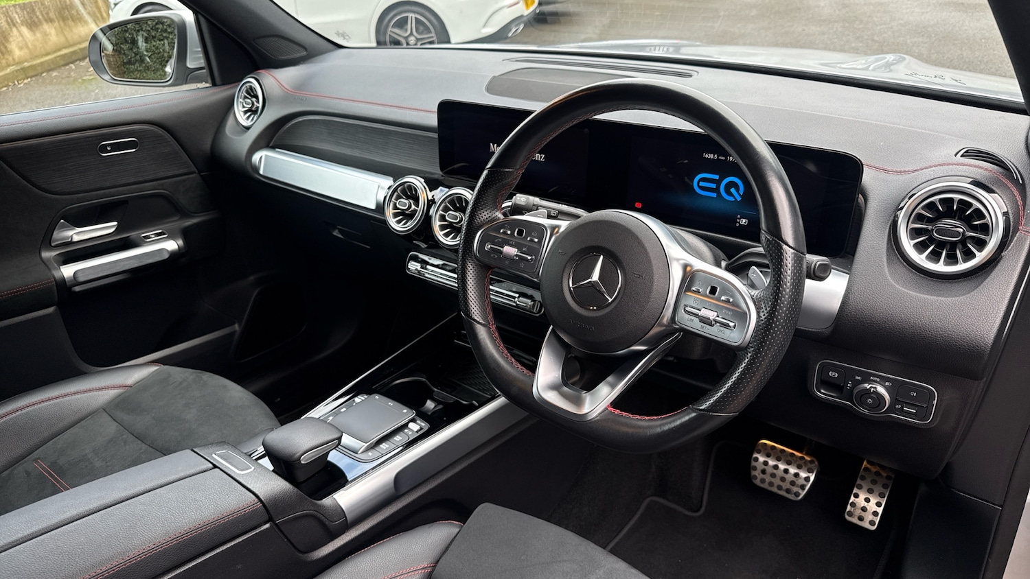 Used Mercedes-Benz EQB 2022 for sale - 77354269: Photo 11